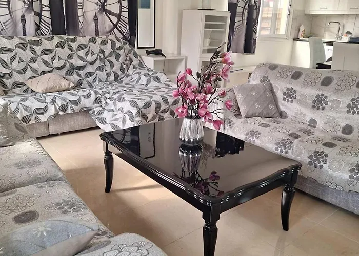 Andria's Luxury Flat Near Casino アパート *