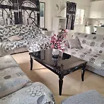 Andria's Luxury Flat Near Casino Apartment *