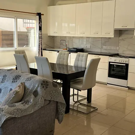 公寓 Andria's Luxury Flat Near Casino *