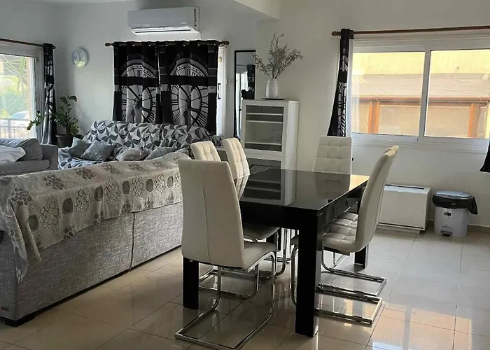 Andria's Luxury Flat Near Casino Апартаменты Лимасол